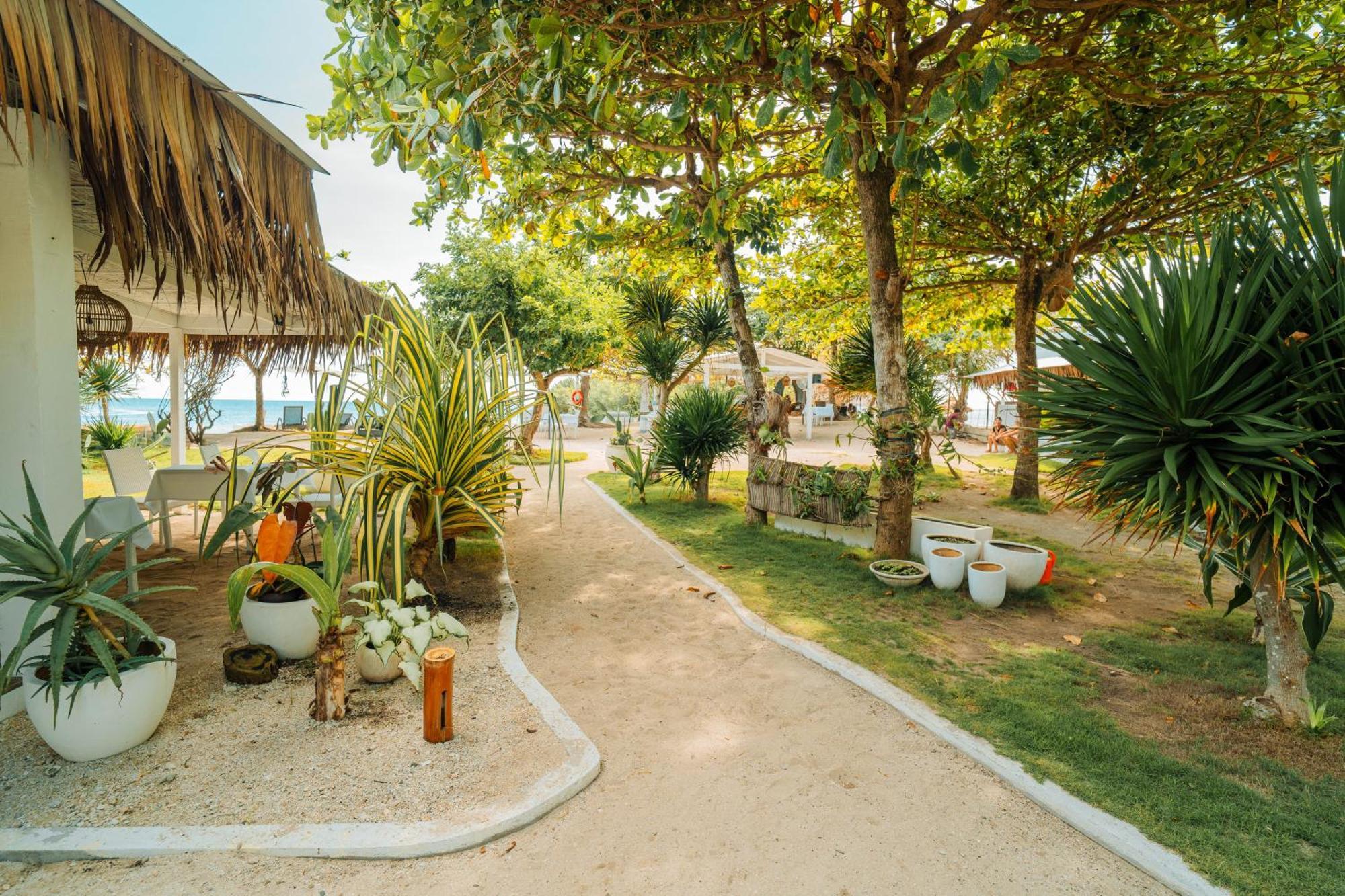 Blanco Beach Resort Malapascua Esterno foto