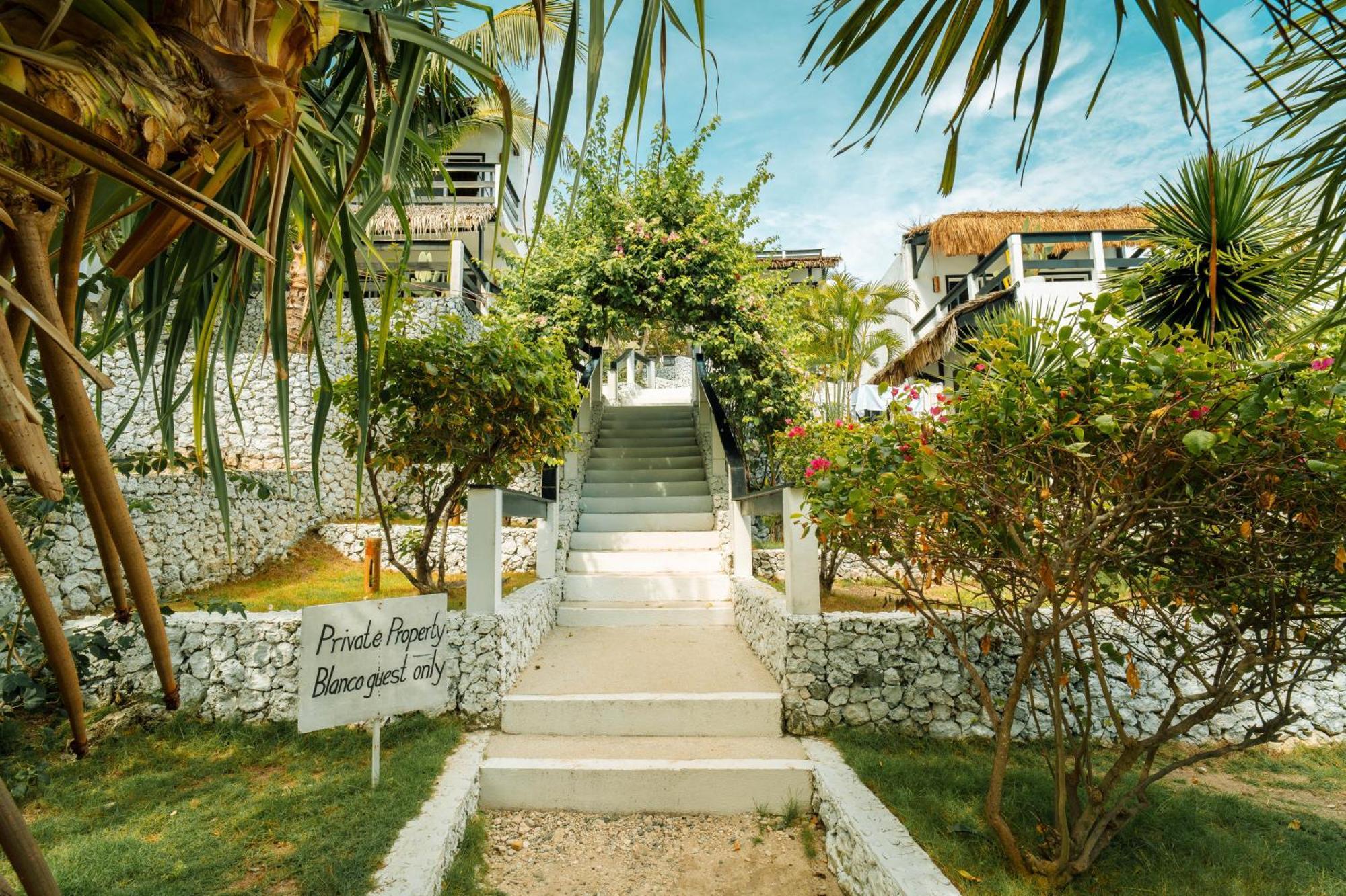Blanco Beach Resort Malapascua Esterno foto