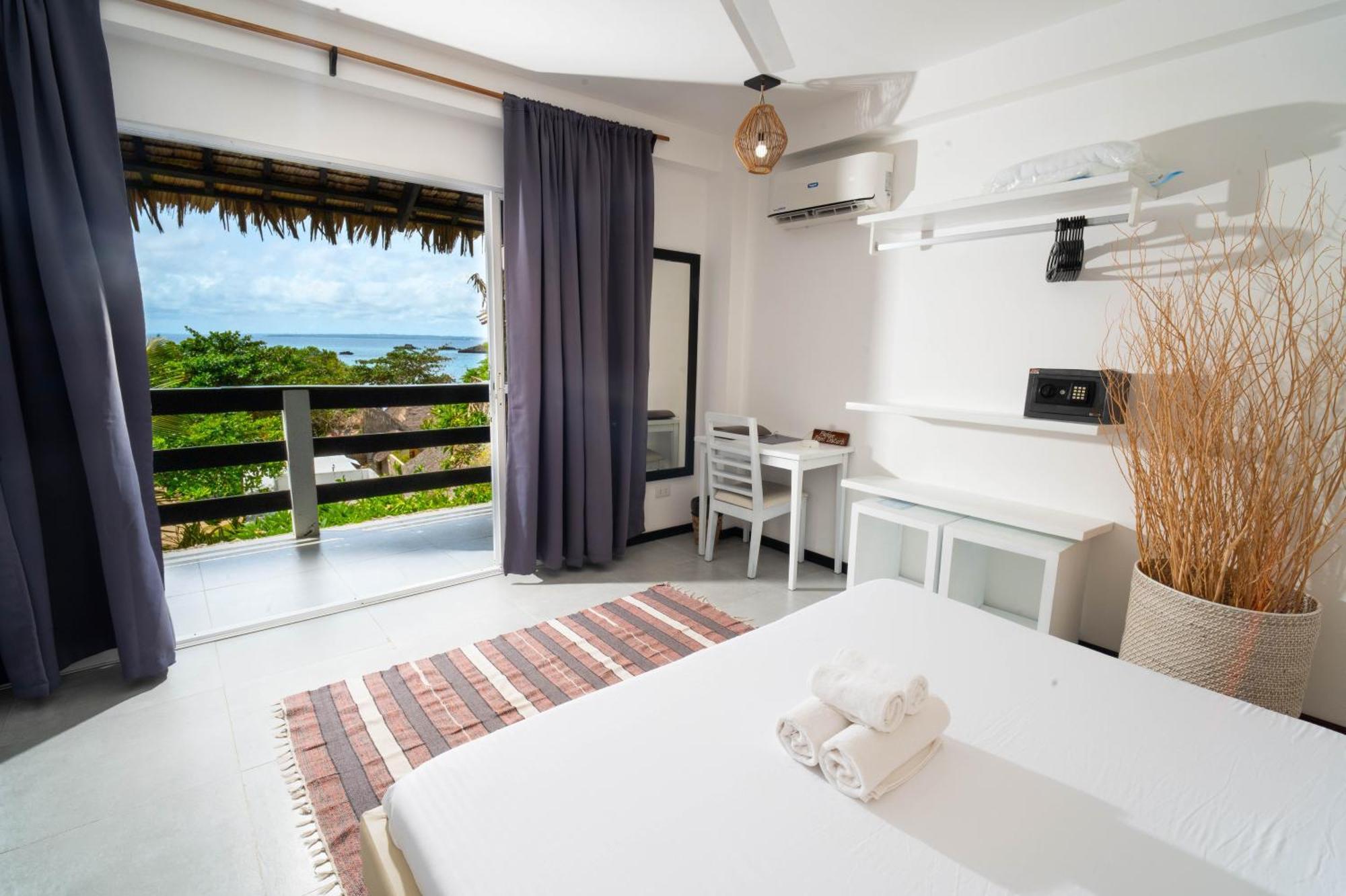 Blanco Beach Resort Malapascua Esterno foto