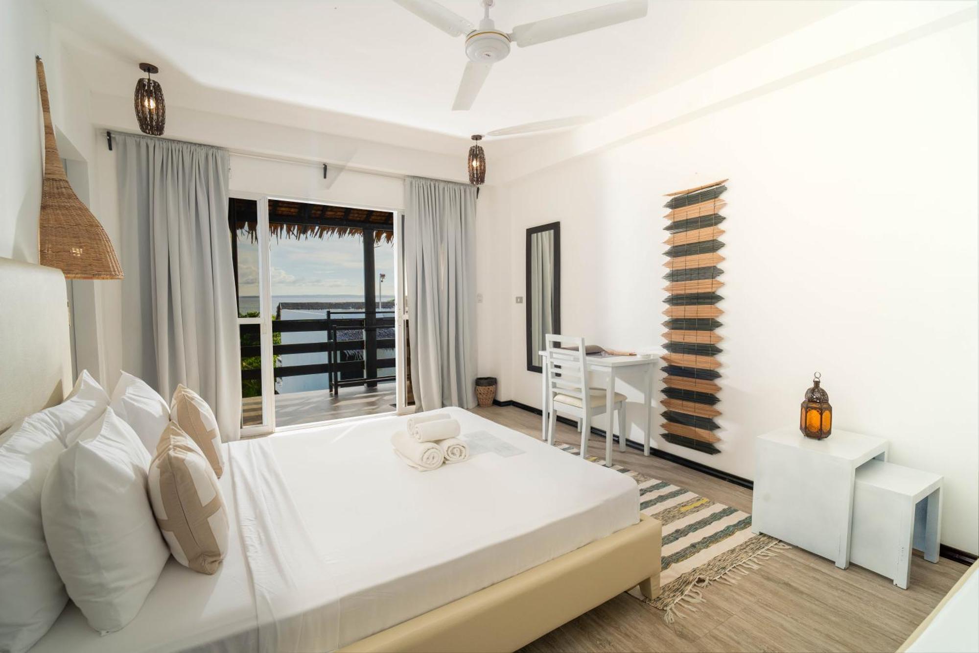 Blanco Beach Resort Malapascua Esterno foto